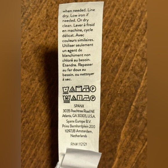 NWT🔥Spanx🔥Ankle Slim Straight Pant Ultimate Opacity Technology Petite Small - Picture 15 of 15